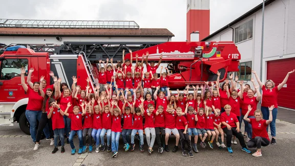 Löschdinos Gruppenbild.jpg