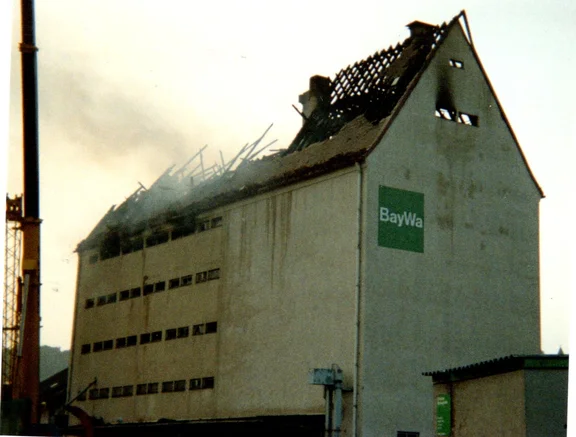 Brand BayWa 1992 Foto 2.jpg