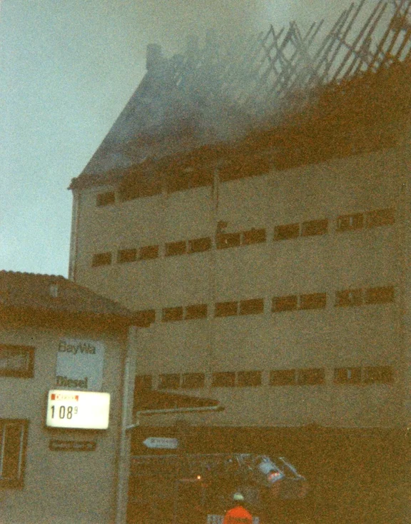 Brand BayWa 1992 Foto 3.jpg